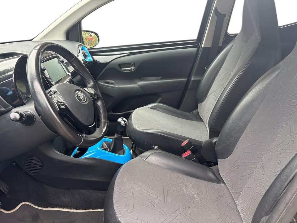 Toyota Aygo 1,0 VVT-i x-trend 5d