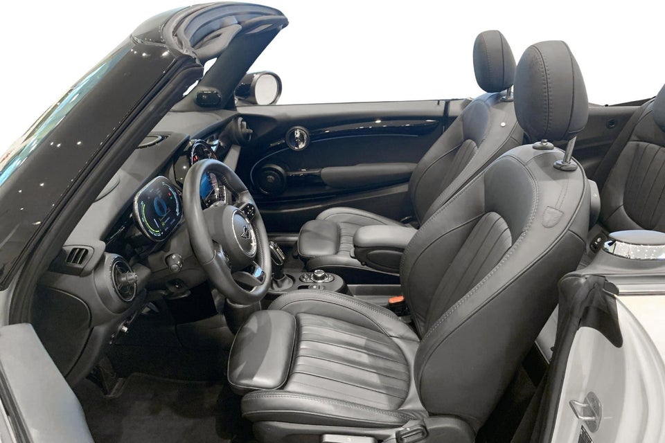 MINI Cooper SE Cabriolet 2d