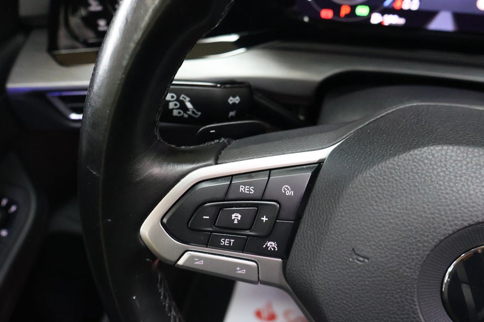 VW Golf VIII 1,5 eTSi 150 Style DSG 5d