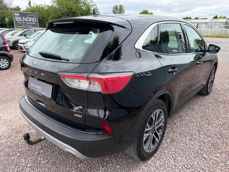 Ford Kuga 2,5 PHEV Titanium CVT 5d