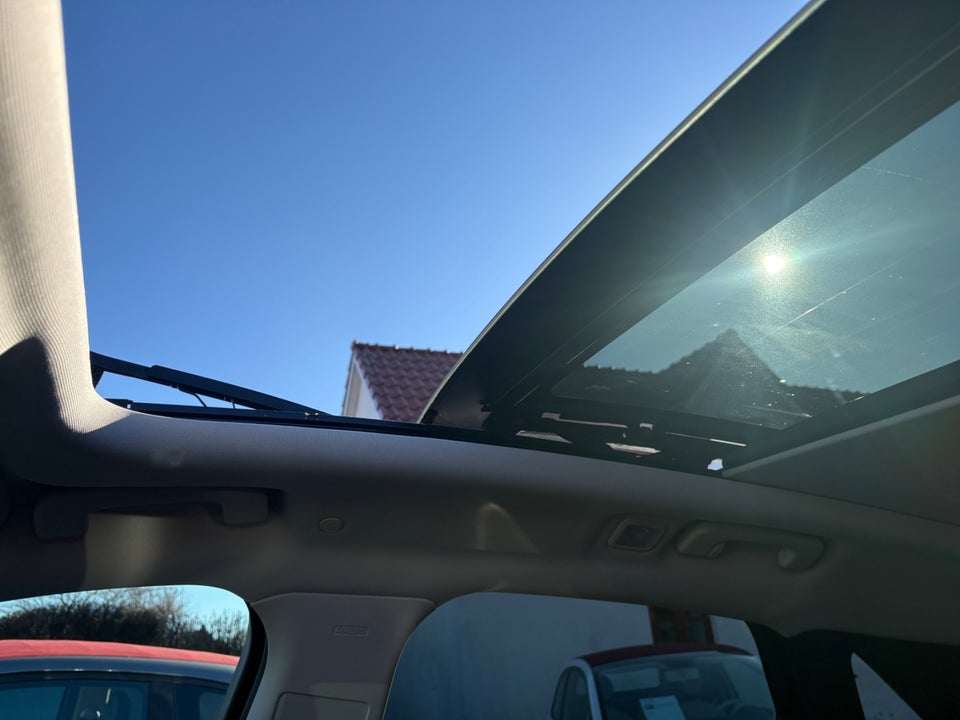 Ford Kuga 2,5 PHEV Vignale CVT 5d