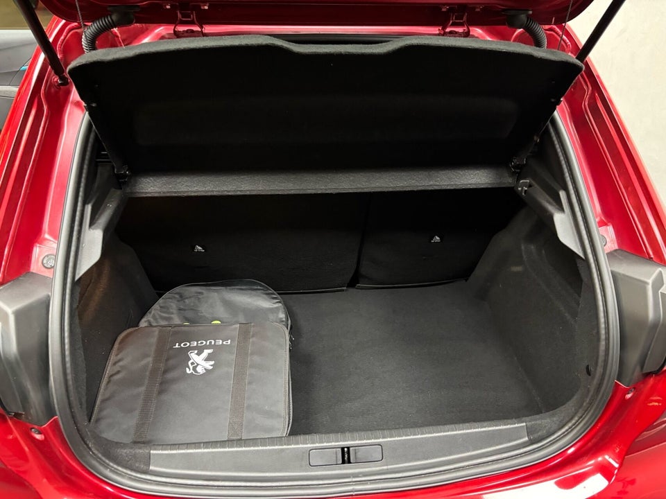 Peugeot e-208 50 Active 5d