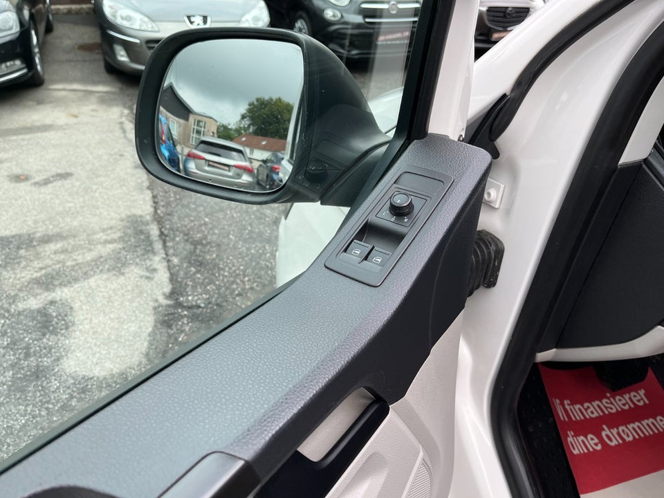 VW Transporter 2,0 TDi 150 Kassevogn DSG lang