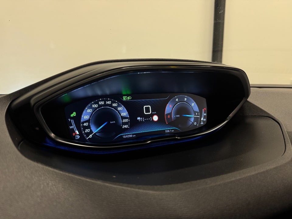 Peugeot 3008 1,5 BlueHDi 130 Allure 5d