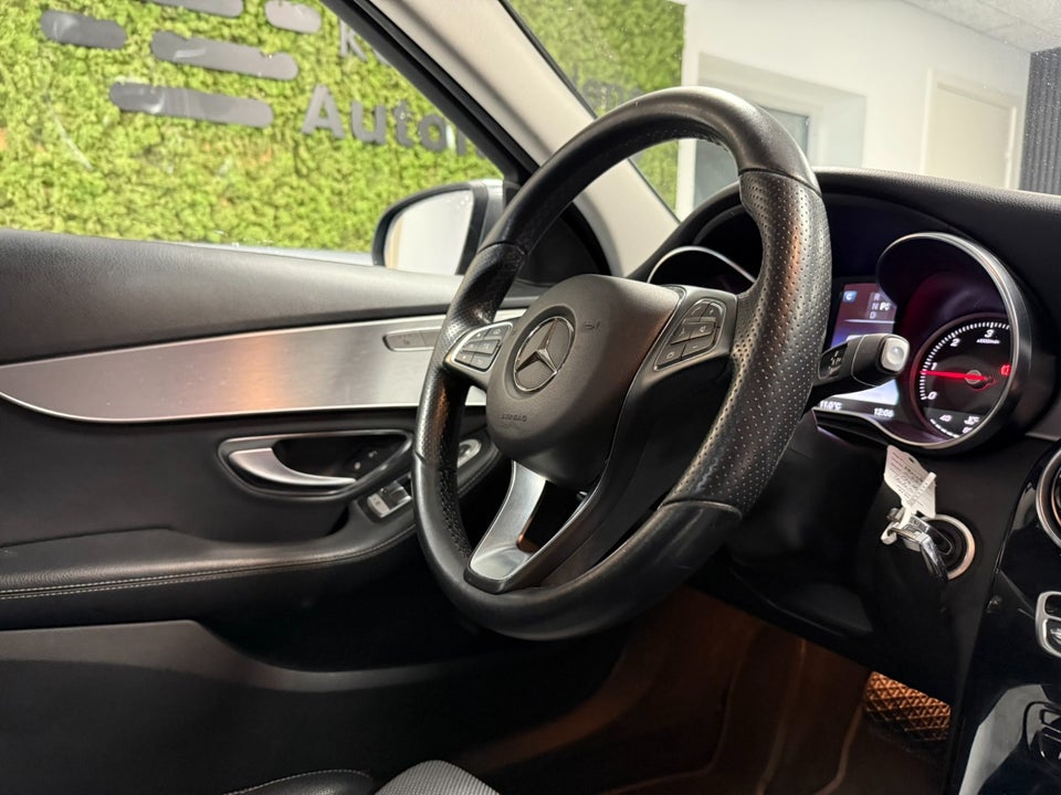 Mercedes C220 d 2,2 Avantgarde stc. aut. 5d