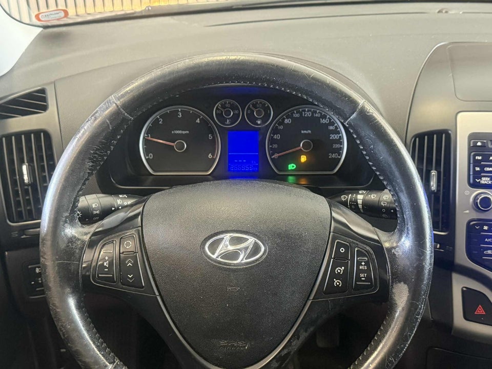 Hyundai i30 1,6 CRDi 90 Blue Drive CW 5d