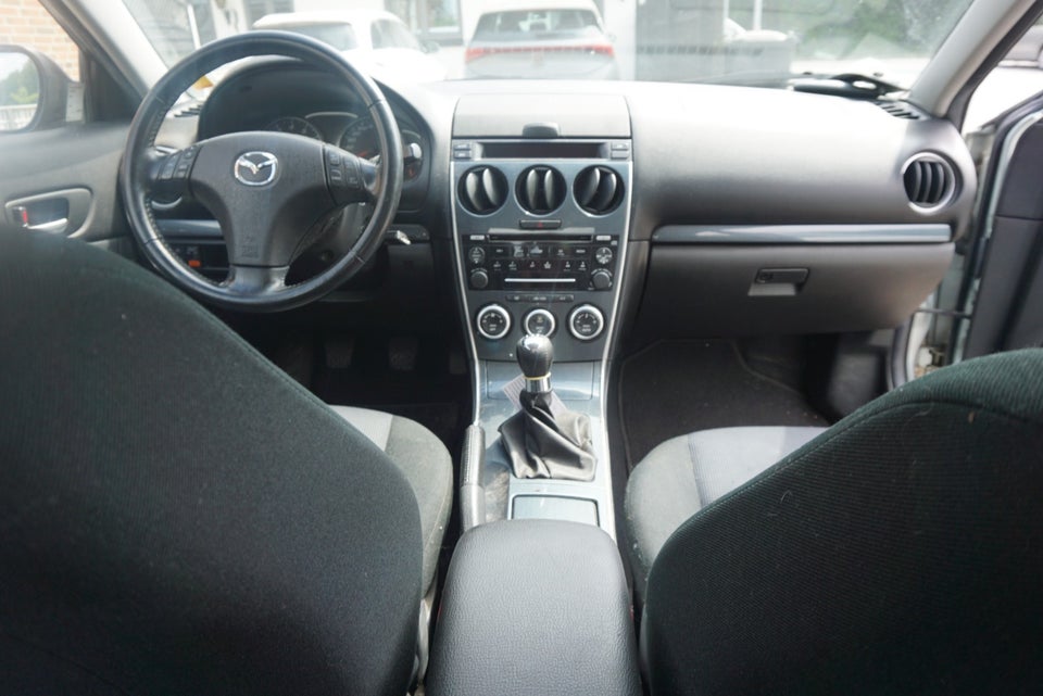 Mazda 6 1,8 Touring 4d