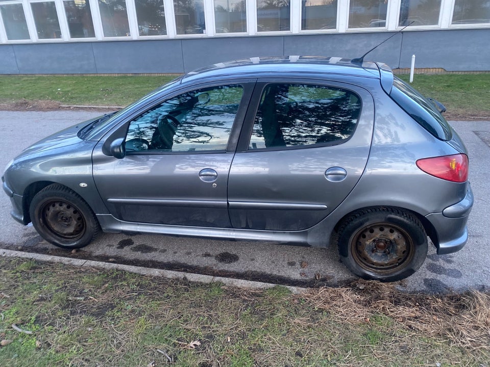 Peugeot 206 1,4 Comfort+ 5d