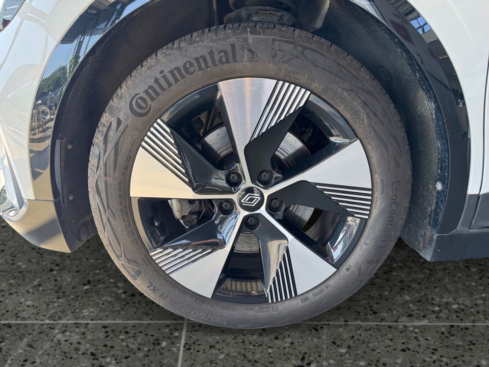 Renault Megane E-Tech 40 Equilibre 5d