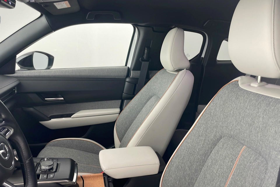 Mazda MX-30 e-SkyActiv Advantage 5d