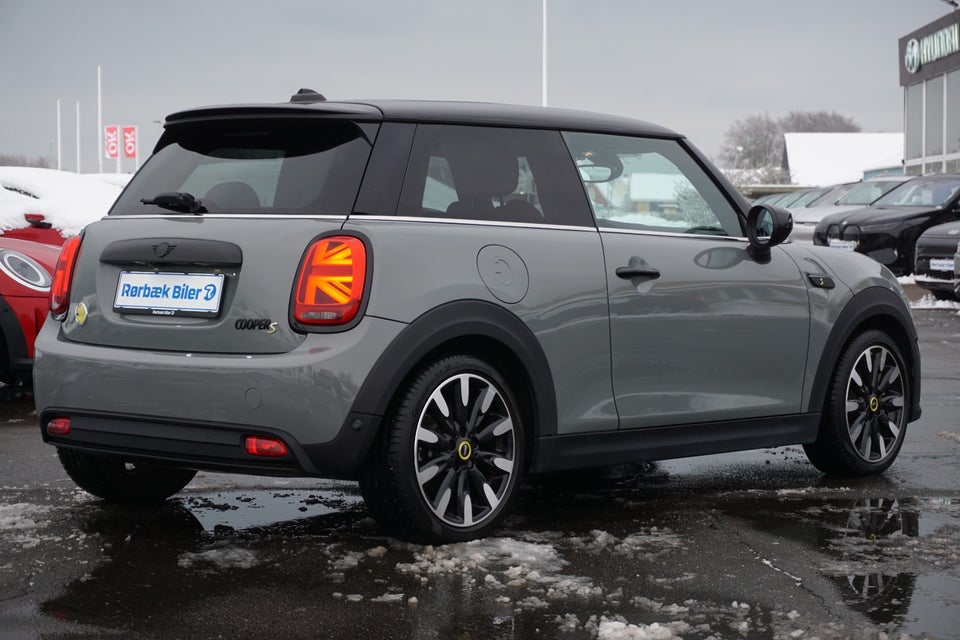 MINI Cooper SE Edition Premium Plus 3d