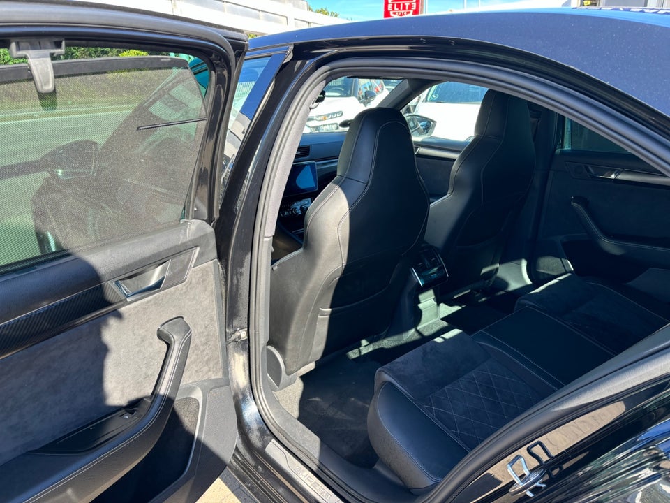 Skoda Superb 1,4 TSi iV Sportline DSG 5d