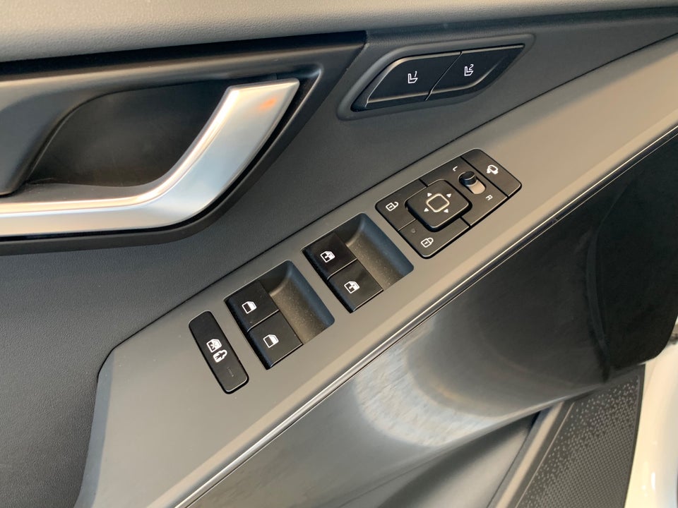 Kia Niro 64 EV Upgrade 5d