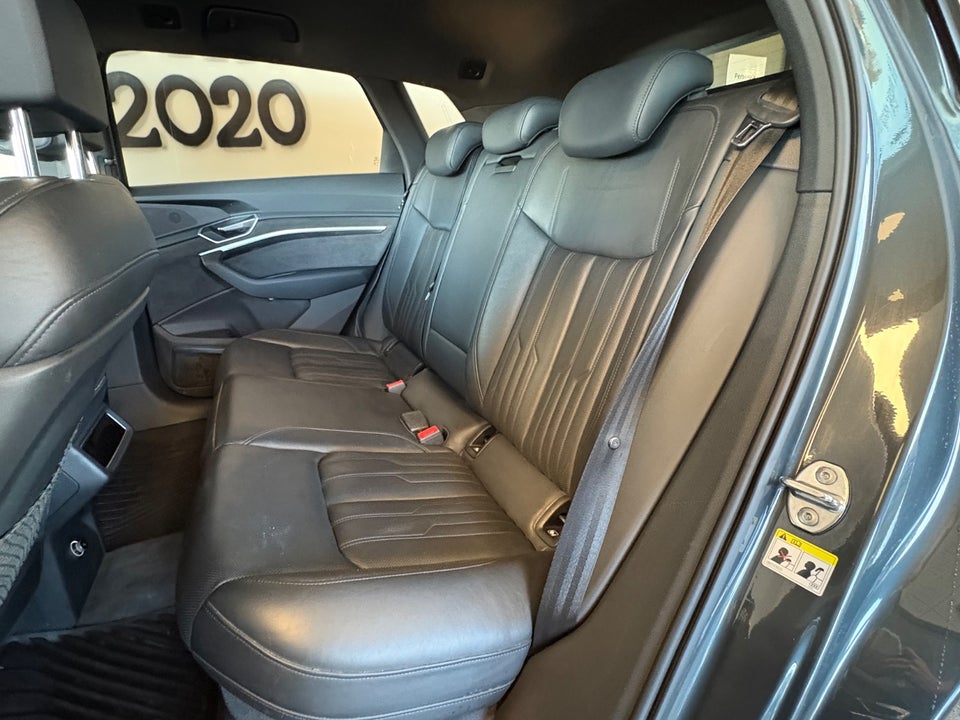 Audi e-tron 55 Advanced quattro 5d