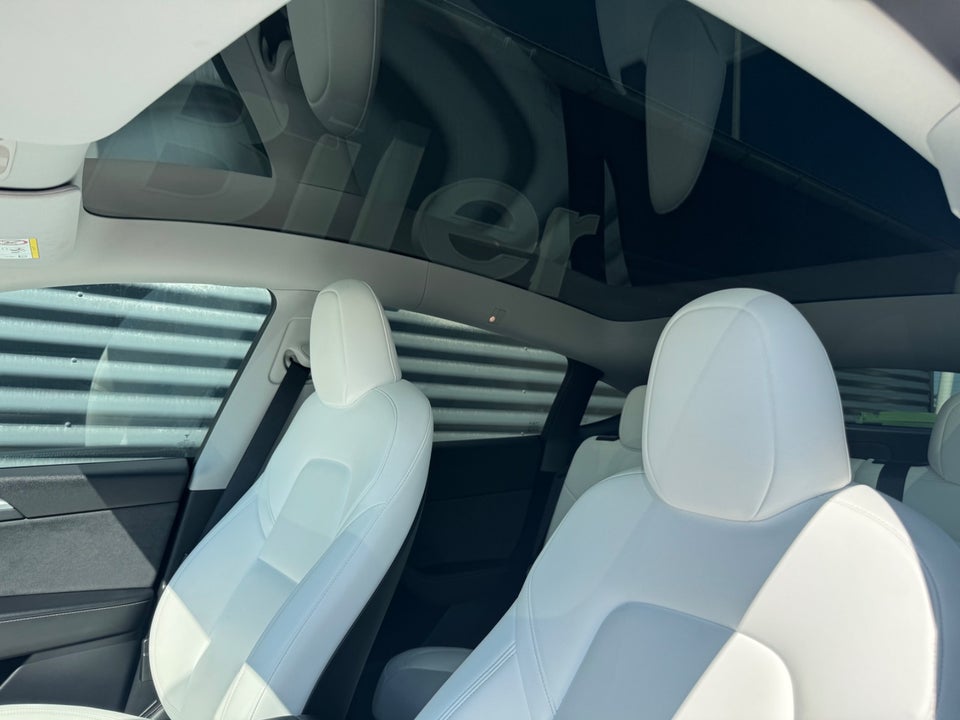 Tesla Model Y Performance AWD 5d
