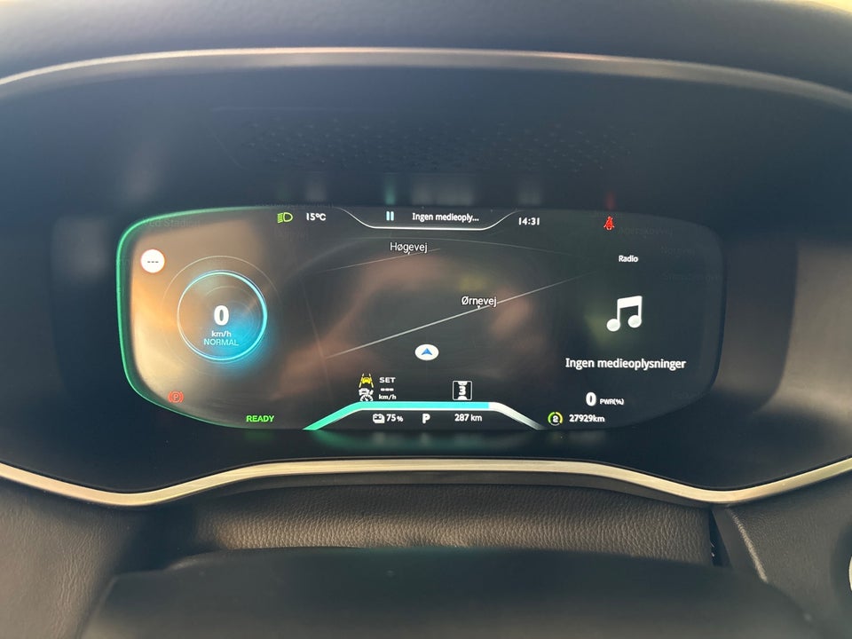 MG Marvel R Performance 5d