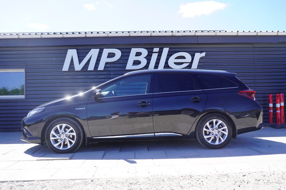Toyota Auris 1,8 Hybrid H2 Comfort Touring Sports CVT 5d