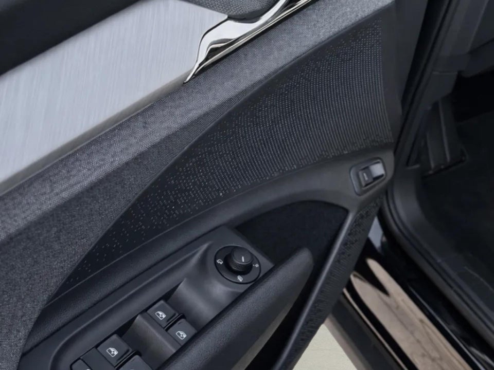 Skoda Enyaq 60 iV Loft 5d