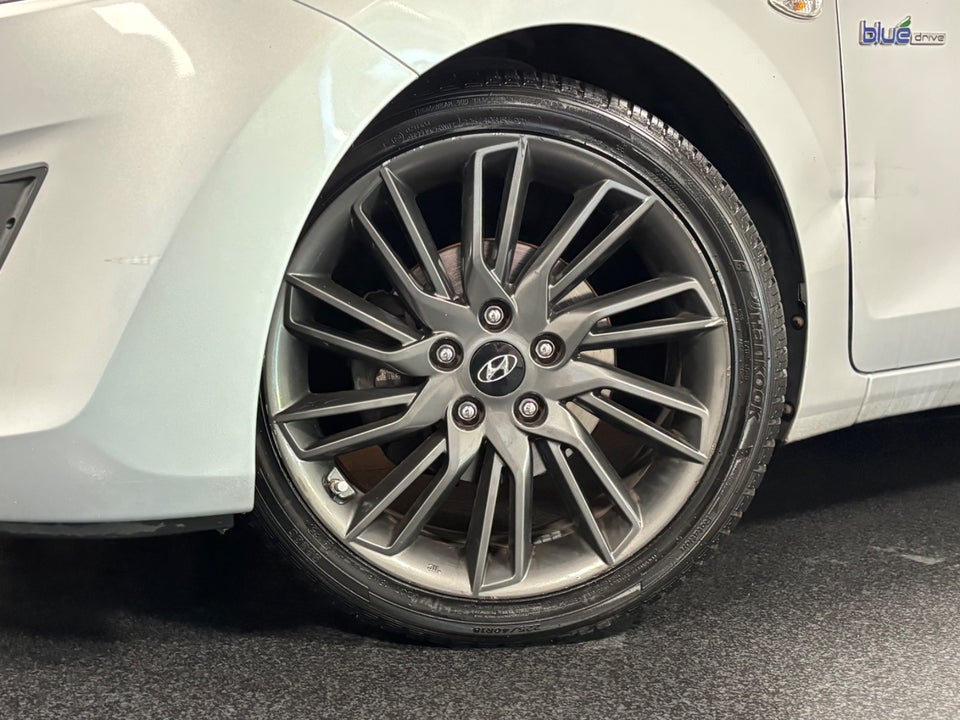 Hyundai i30 1,6 GDi Comfort Eco 3d