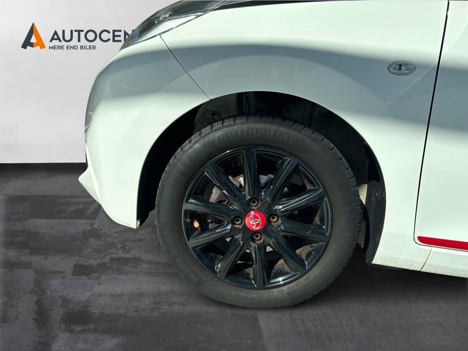 Toyota Aygo 1,0 VVT-i x-press 5d