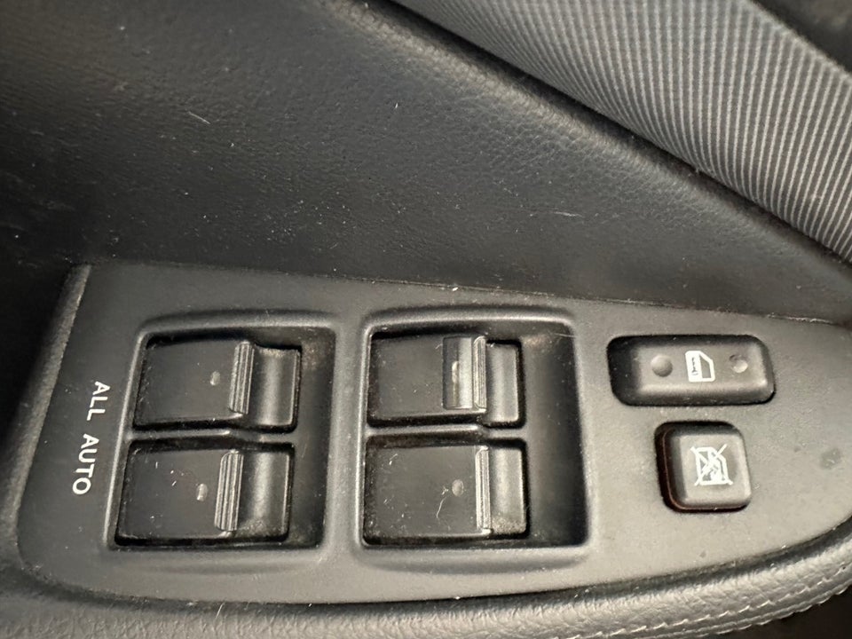 Toyota Avensis 2,2 D-4D 150 Executive stc. 5d