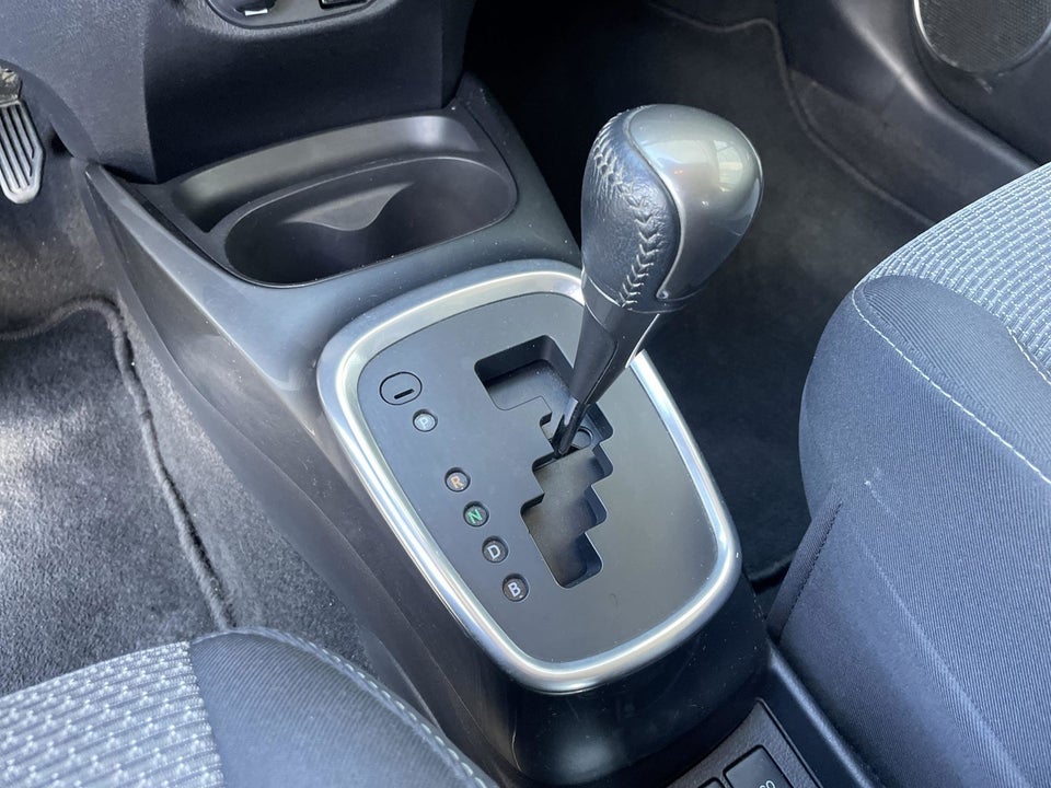 Toyota Yaris 1,5 Hybrid H2 e-CVT 5d