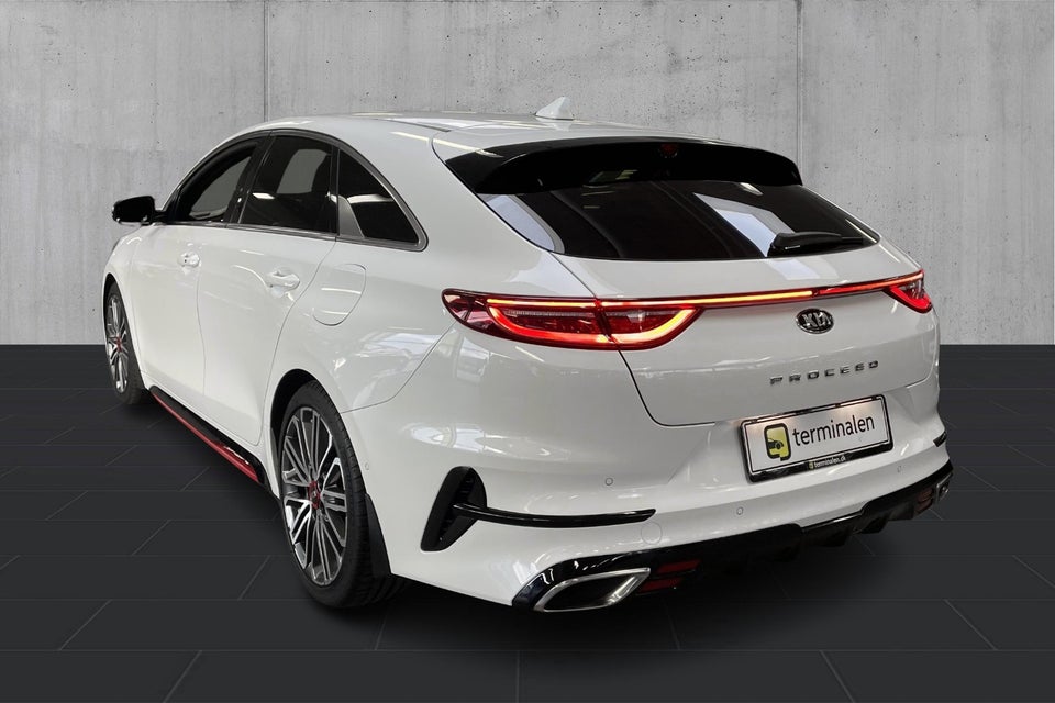 Kia ProCeed 1,6 T-GDi GT DCT 5d