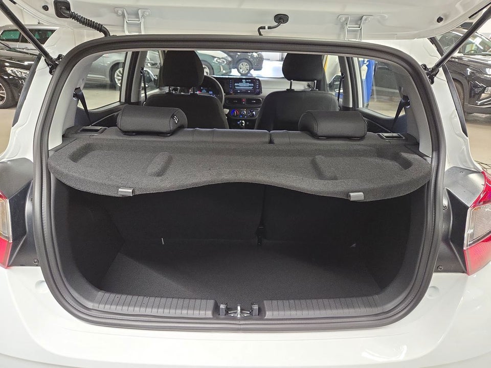 Hyundai i10 1,0 MPi Essential AMT 5d