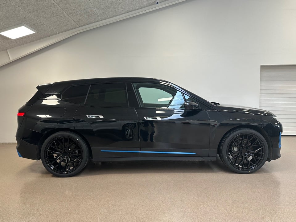 BMW iX xDrive40 5d