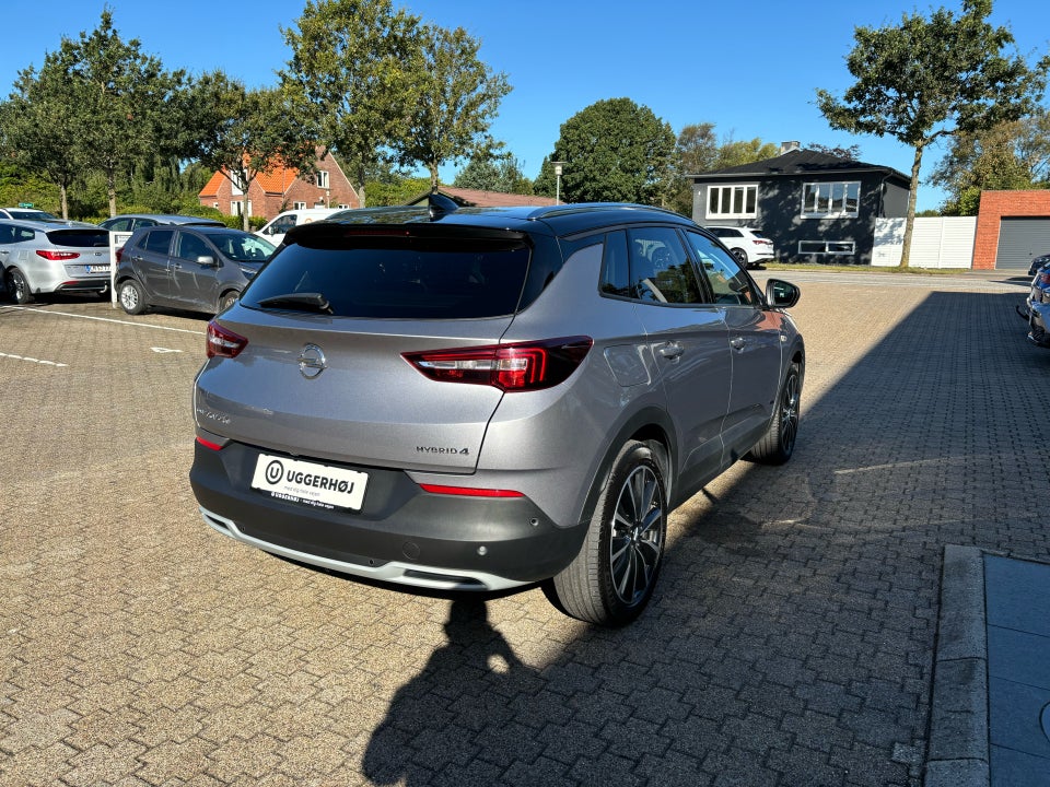 Opel Grandland X 1,6 Hybrid4 Ultimate aut. 5d