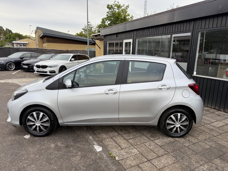 Toyota Yaris 1,0 VVT-i T1 Style 5d