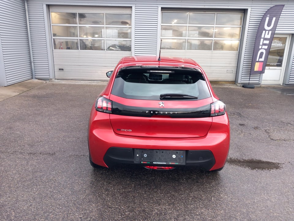 Peugeot e-208 50 Active 5d