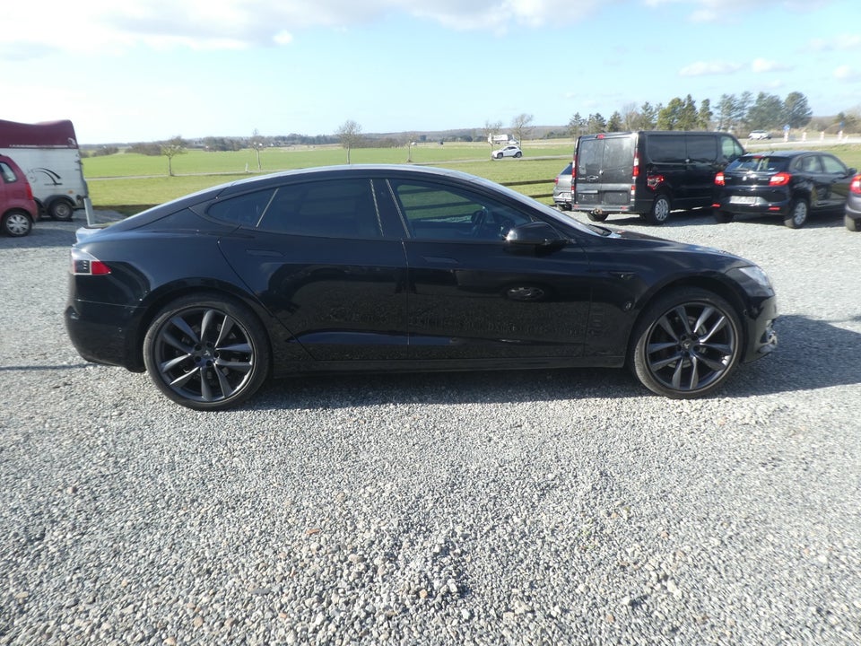 Tesla Model S 75 5d