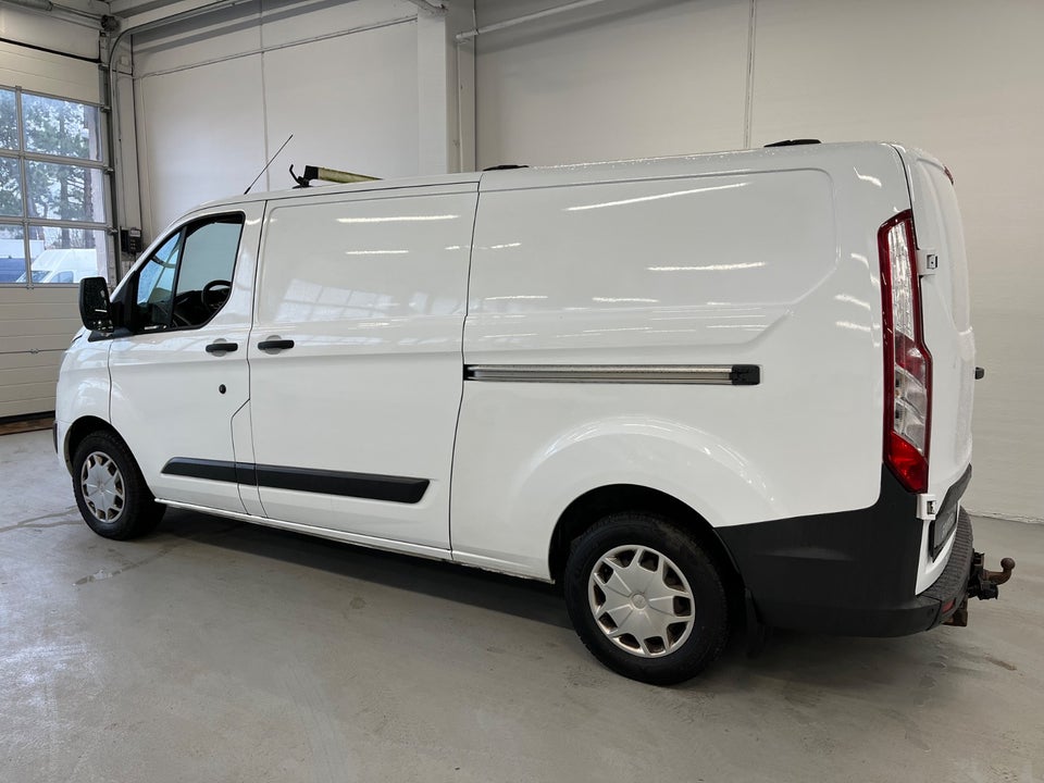 Ford Transit Custom 310L 2,0 TDCi 130 Ambiente