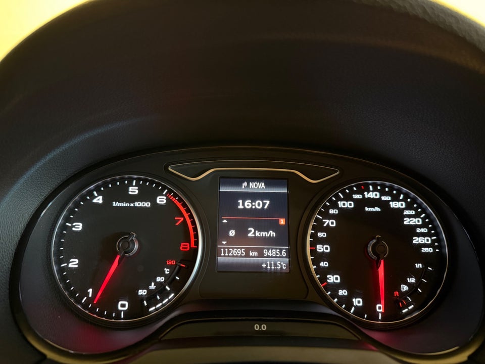 Audi A3 1,4 TFSi 122 Ambiente Sportback 5d