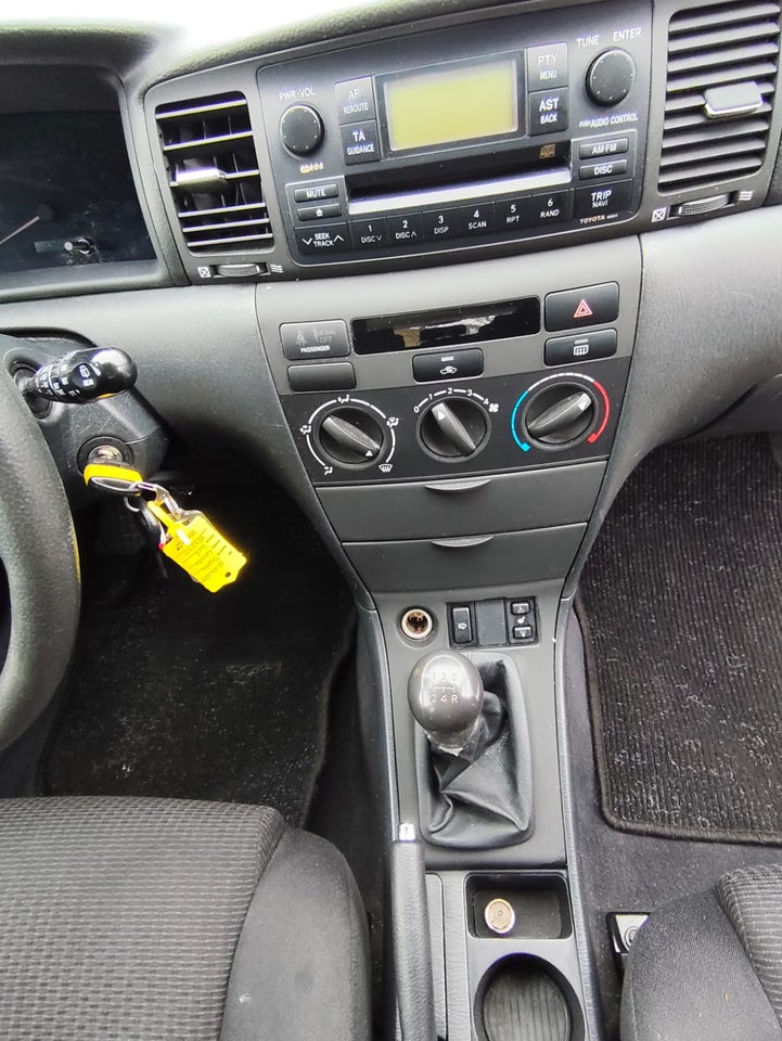 Toyota Corolla 1,6 Sol stc. 5d