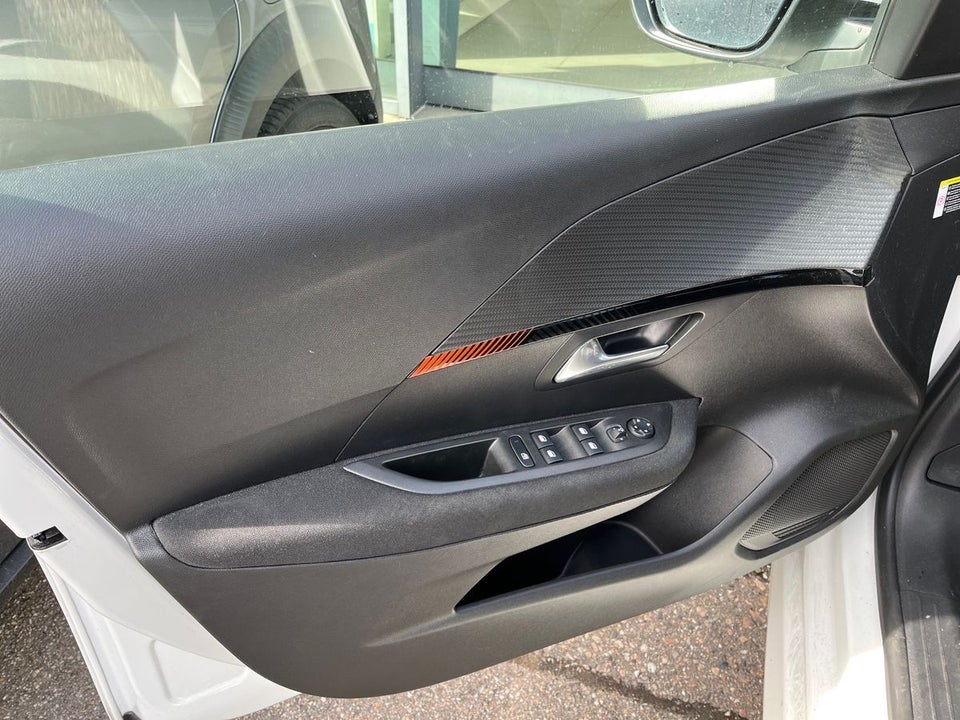 Peugeot e-208 50 Active Pack 5d