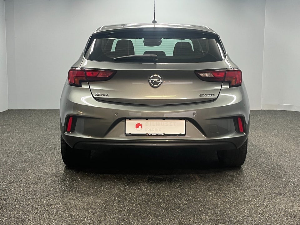 Opel Astra 1,0 T 105 Dynamic 5d