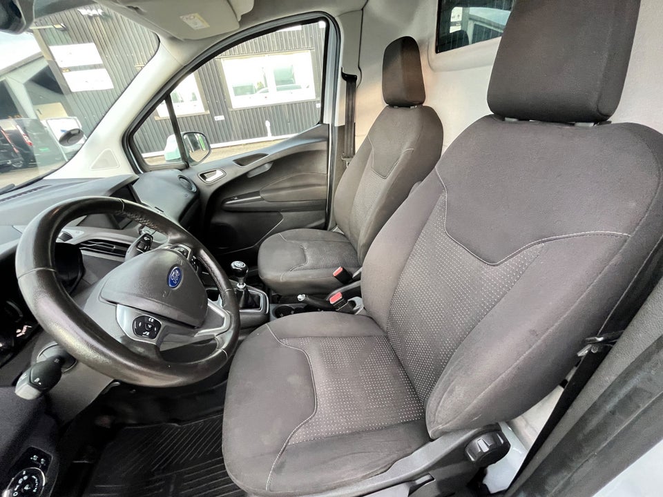 Ford Transit Courier 1,5 TDCi 100 Limited Van 4d