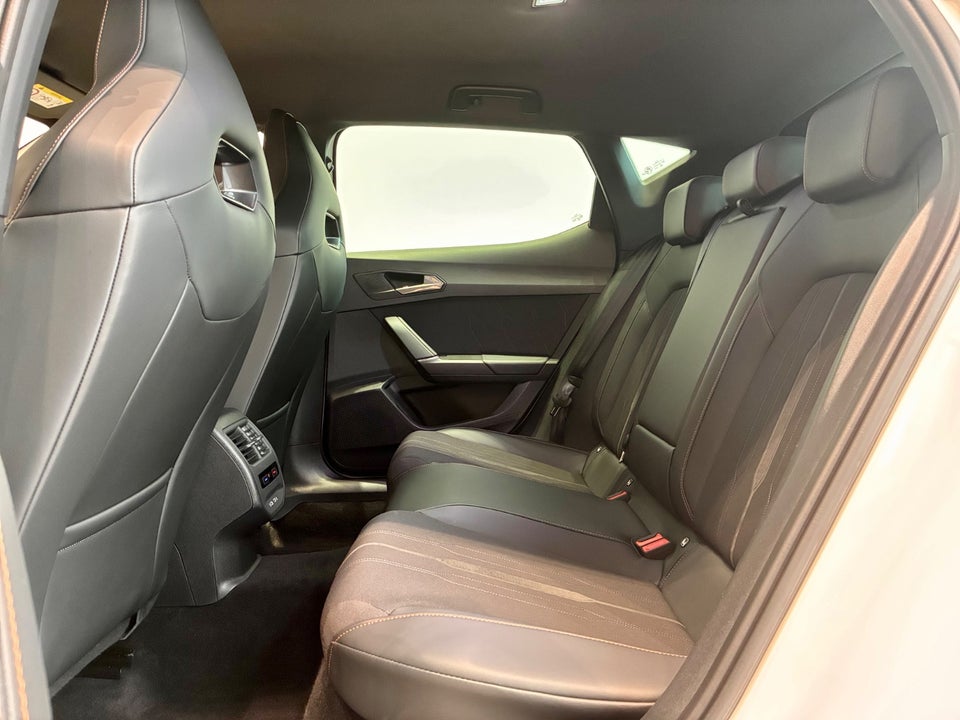 Cupra Leon 1,4 eHybrid DSG 5d