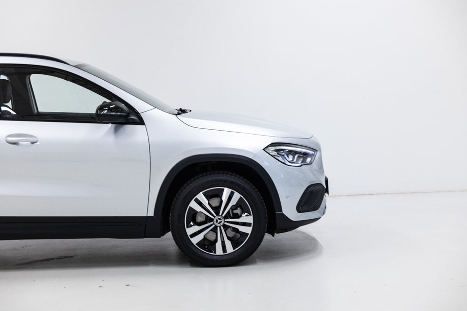 Mercedes GLA250 e 1,3 Progressive aut. 5d