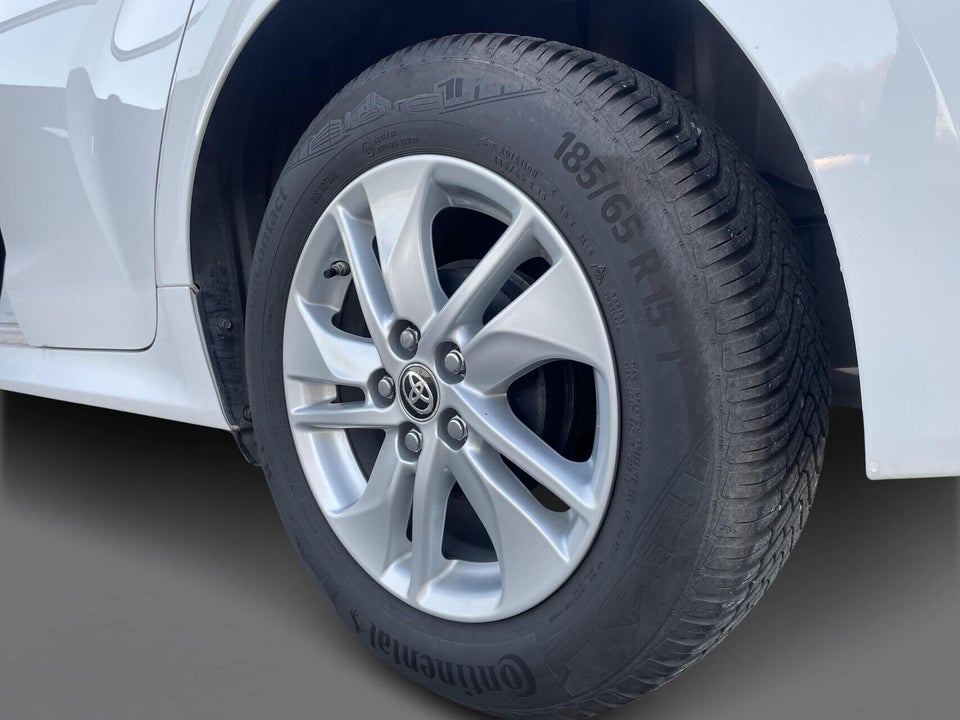 Toyota Yaris 1,5 Active 5d