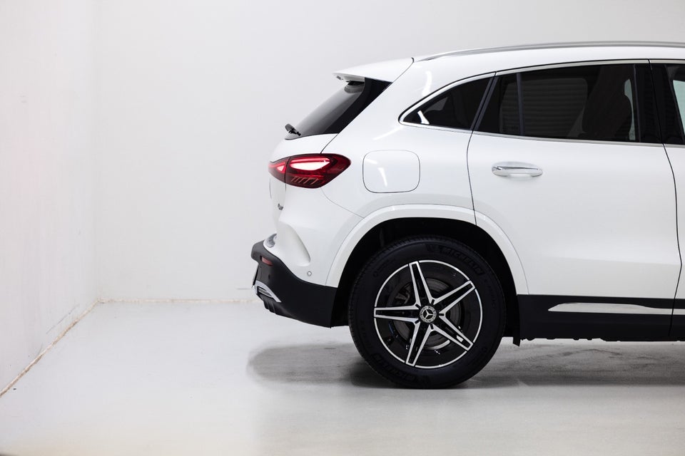 Mercedes EQA350 AMG Advance Plus 4Matic 5d