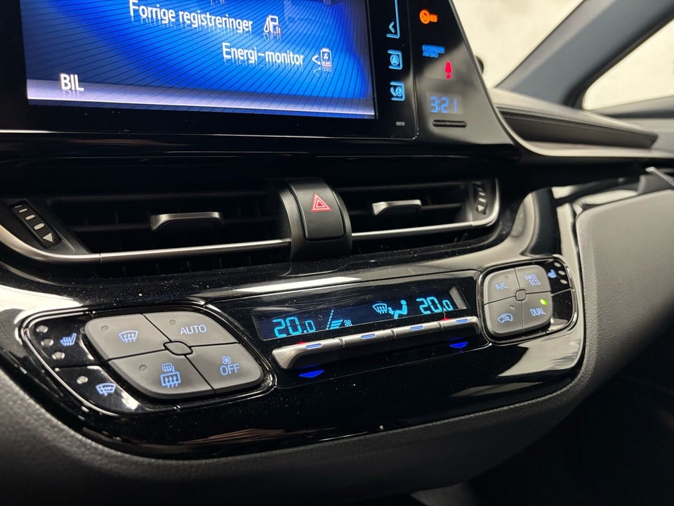 Toyota C-HR 1,8 Hybrid Selected CVT 5d