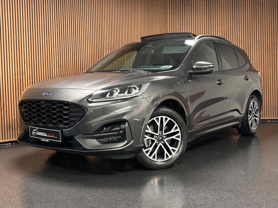 Ford Kuga 2,5 PHEV ST-Line X CVT 5d