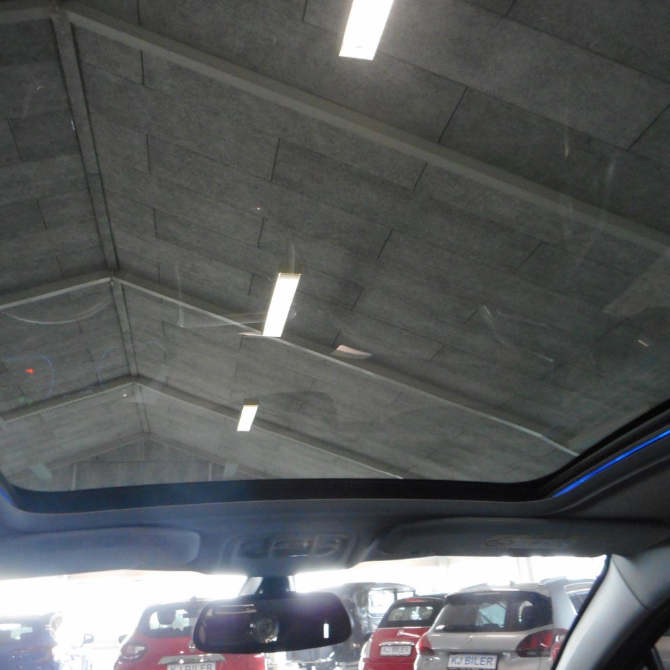 Peugeot 2008 1,5 BlueHDi 100 Allure Sky 5d