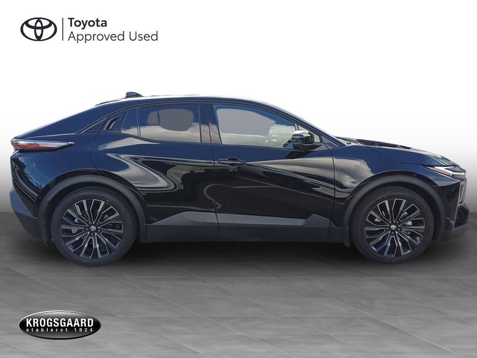 Toyota C-HR+ 77 Executive AWD 5d