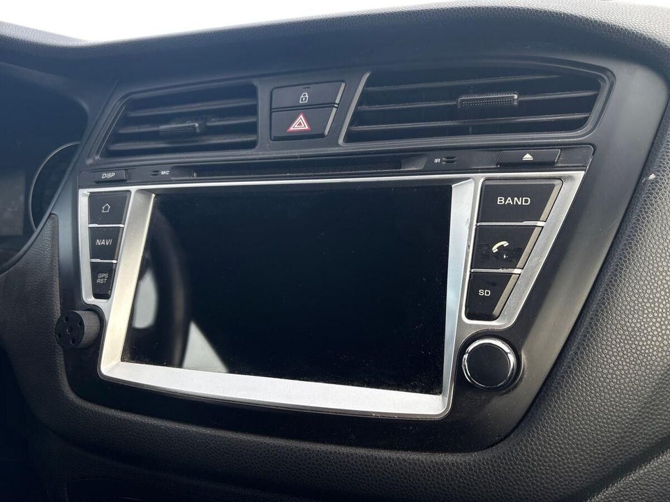 Hyundai i20 1,25 Premium 5d
