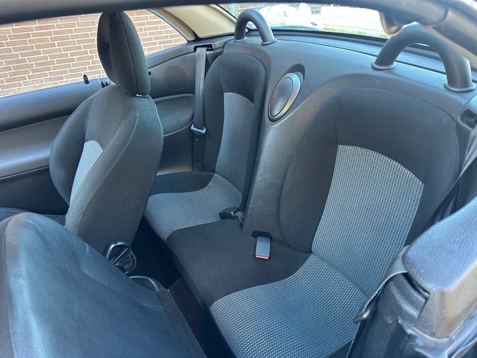 Peugeot 206 1,6 16V CC 2d