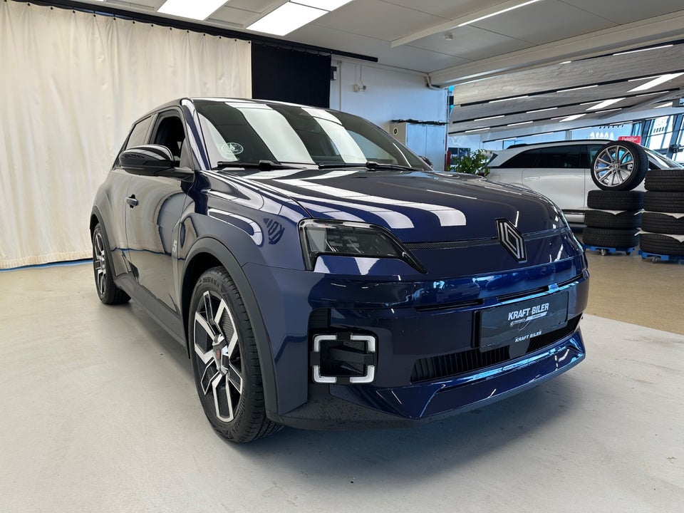 Renault 5 E-Tech 52 Techno 5d